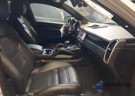 2021 Porsche Cayenne Coupe z USA, uszkodzony, nr VIN WP1BA2AY1MDA41465